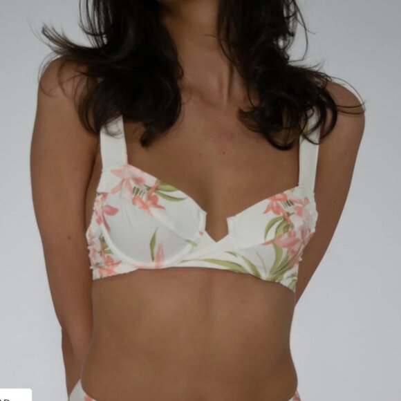 Bare Minimale Rosalinda Mini Skirt & Balconette Bra Set - Picture 9 of 9